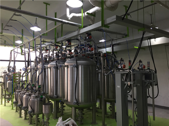 化妝品化工原料自動(dòng)稱(chēng)重配料系統(tǒng)